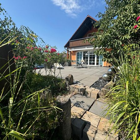 B&B'S Im Aischgrund Adelsdorf Екстер'єр фото