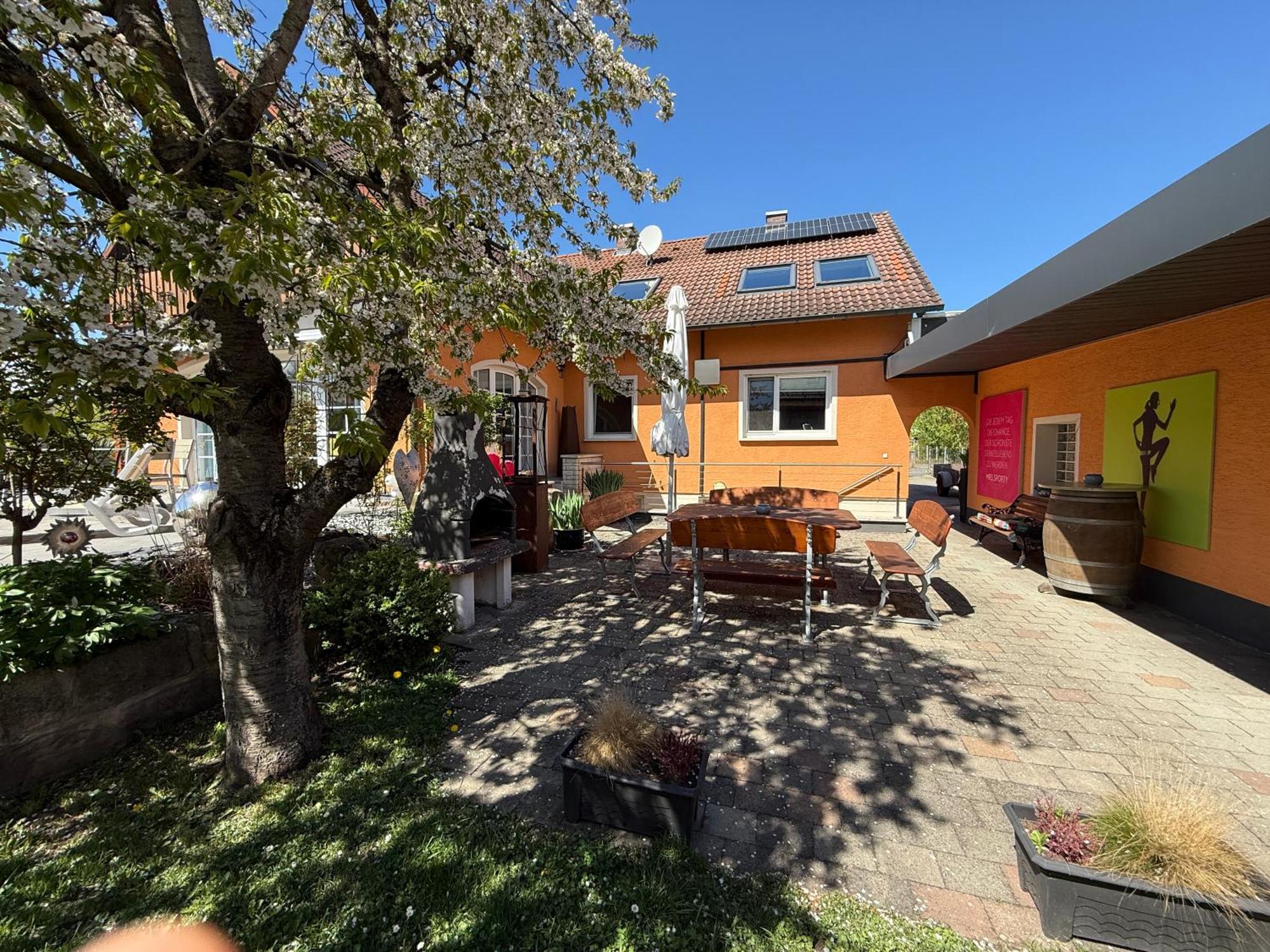 B&B'S Im Aischgrund Adelsdorf Екстер'єр фото